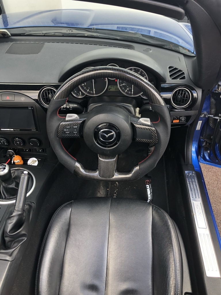Carbon Fiber Steering Wheel For Miata NC/Mk3 CarbonMiata